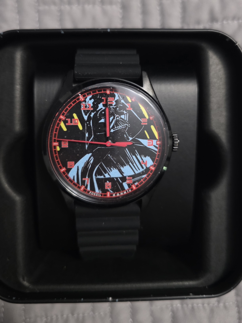 NWT Unisex Special Edition Star Wars X Darth Vader Black Silicone Watch 42mm